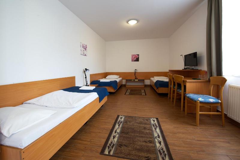 Quadruple Room (4 Adults) image 2