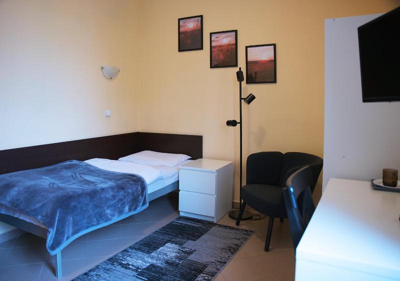 Budget Single Room image 2