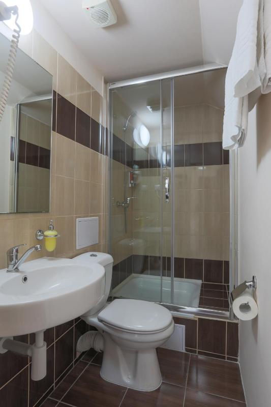 Economy Single Room image 2