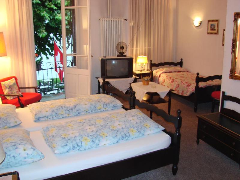 Double or Twin Room image 2