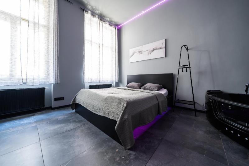 Wellness Rooms Central - image 7