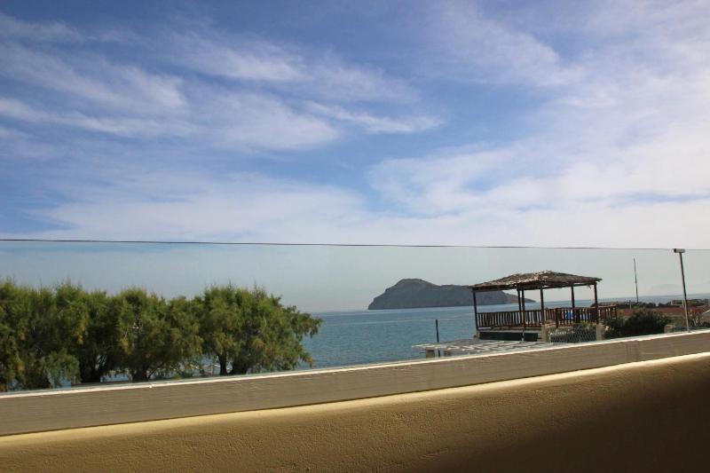 Superior Two Bedroom Apartment with Sea View image 2