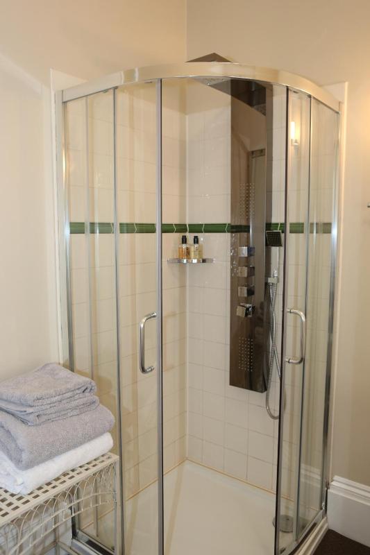 King Room image 4