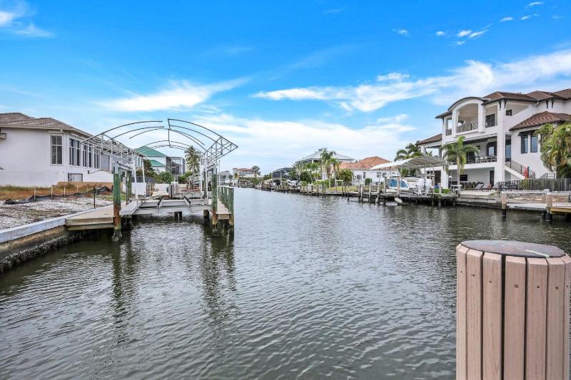 Sunsation on the Water! - Walk To Vanderbilt Beach! Salt Water Pool! - image 19