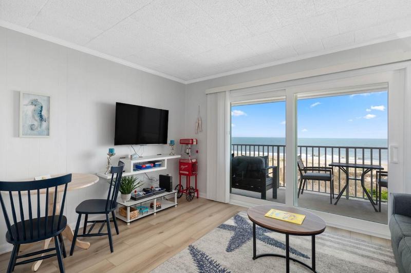 Cara Mar 205 - Oceanfront Rendezvous - image 2