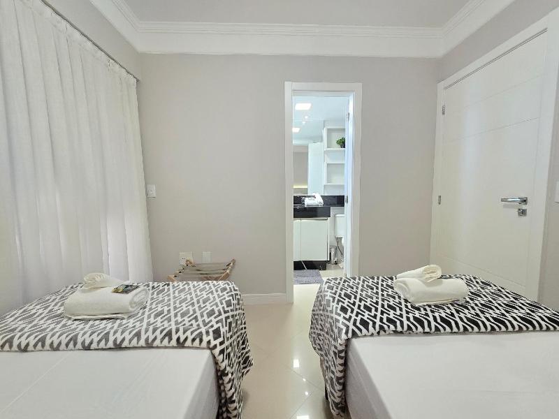 Costa Sul Apartments Centro BC/Pool/Jacuzzi/Garage - image 28