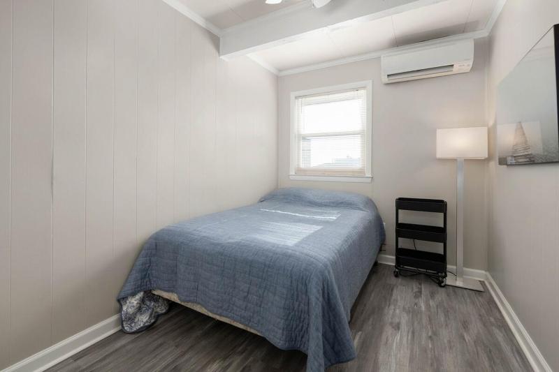 Waldorf 8 - Waveside - image 7