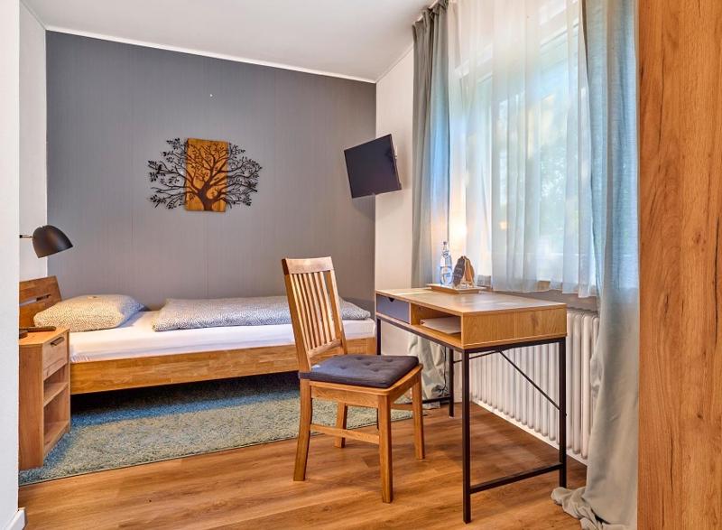 Single Room image 2