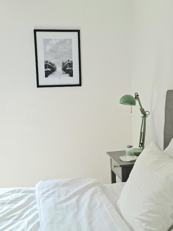 Family Room image 4