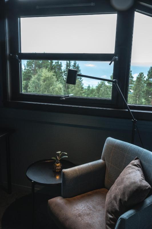 Twin Room image 4