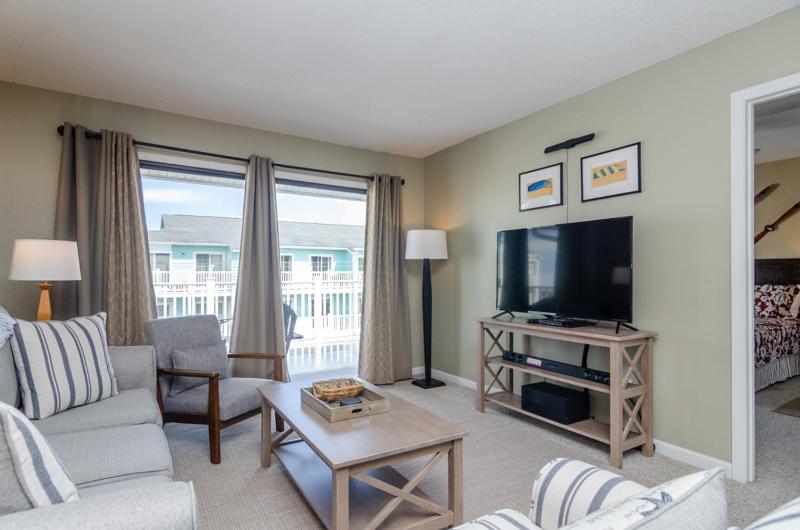 Zwolak by Bryant Real Estate - image 1
