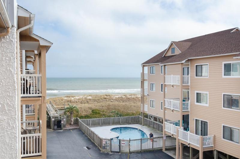 The Salted Paloma by Bryant Real Estate - image 1