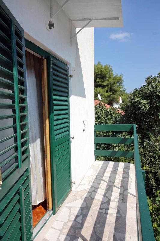 Apartments by the sea Mirca Brac - 5655 - image 9
