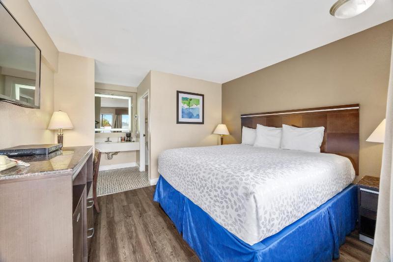 King Room image 2