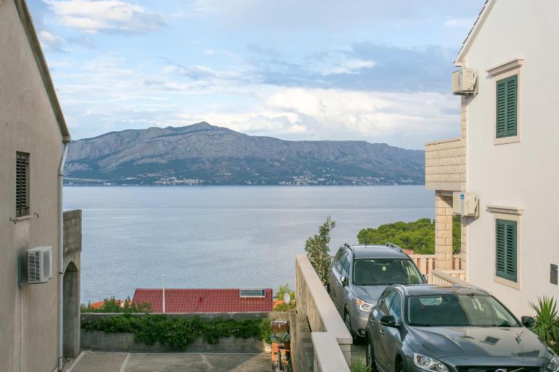 Two-Bedroom Apartment with Terrace and Sea View image 3
