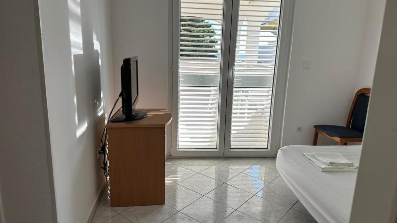 Apartment Palma - Novalja - image 8