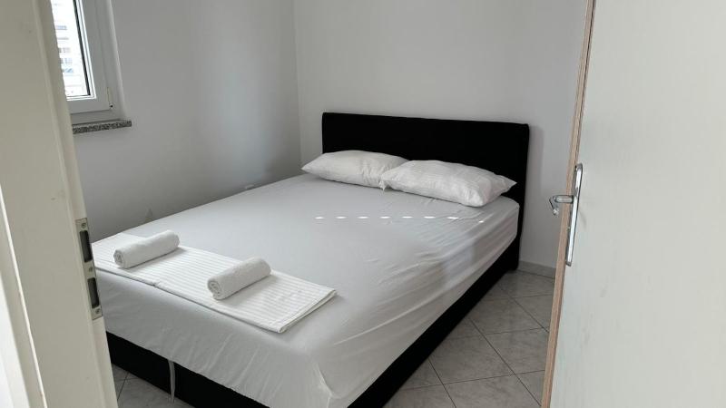 Apartment Palma - Novalja - image 5