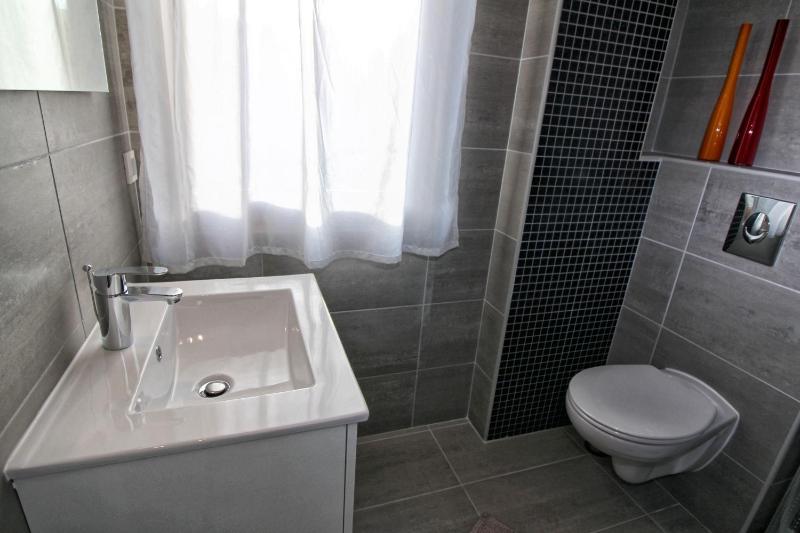 Double Room with Garden View image 4