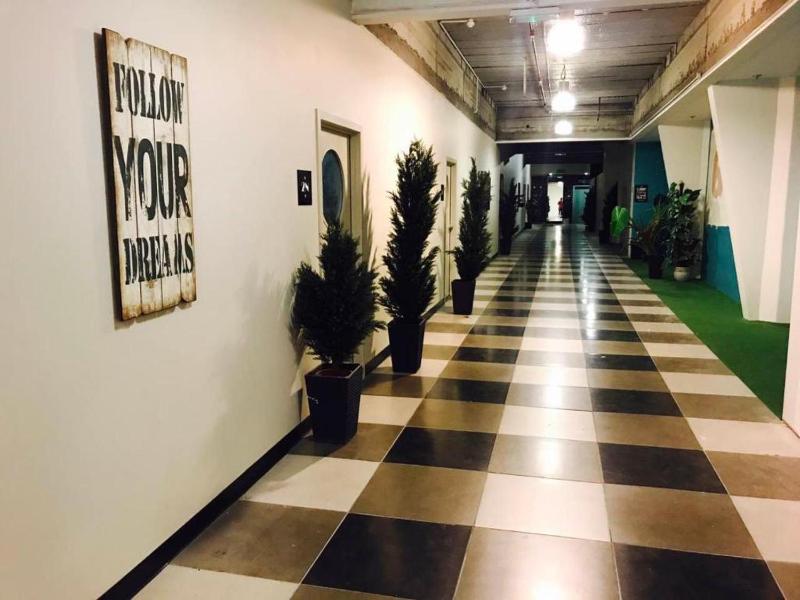 Aura Hotel - image 13