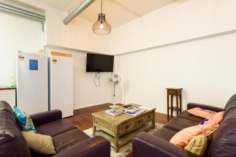Aura Hotel - image 7