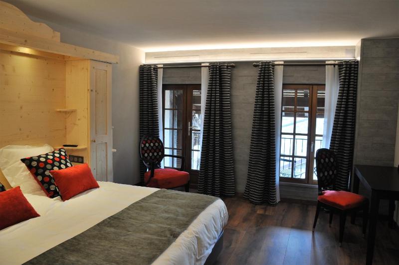 Superior Double Room image 1