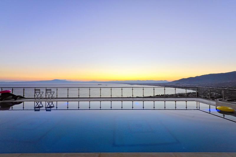 Belvedere Hotel - image 30