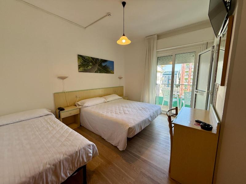 Economy Double or Twin Room image 2