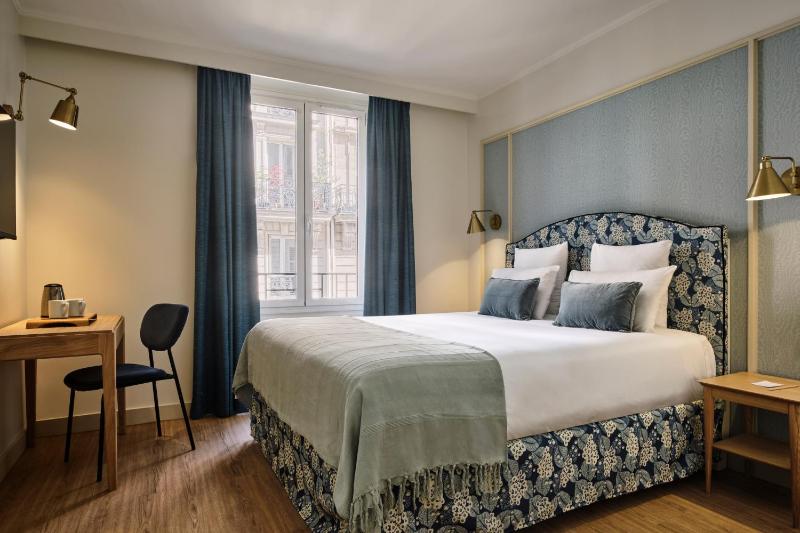 Classic Double or Twin Room image 1