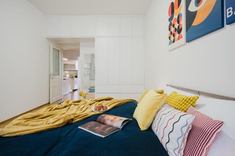 Prague Days - Two-bedroom Apartment with Parking Space and 2 bathrooms in Vinohrady - image 10