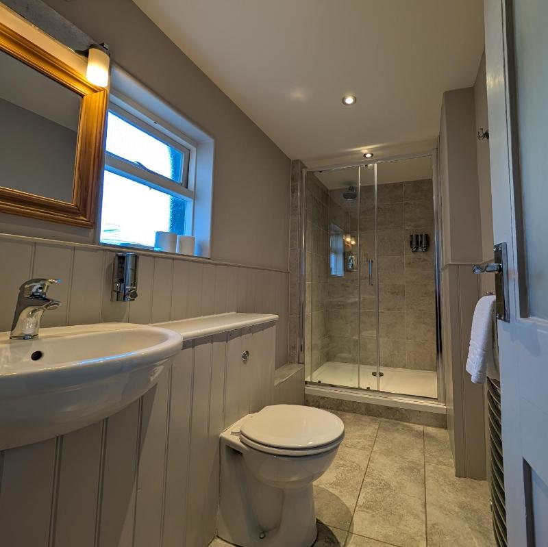 Standard Room with Rear View  image 4