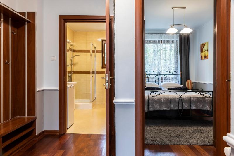Standard One-Bedroom Apartment image 3