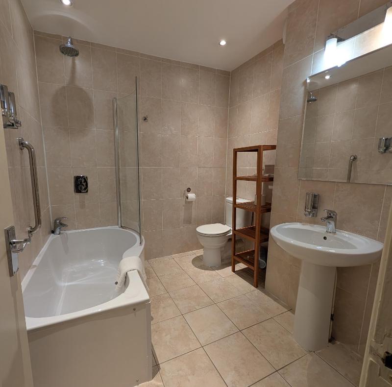 Twin Room with Rear view image 3