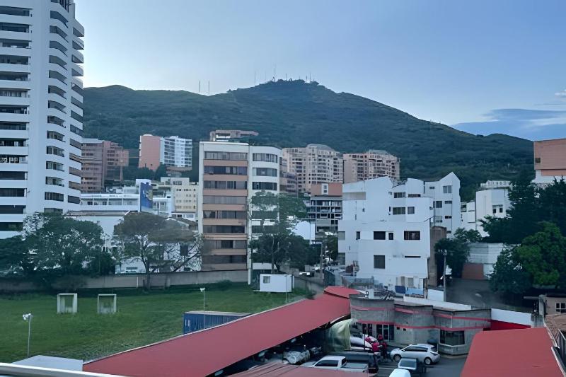 (307) Duplex con Vista a la Montaña - image 9