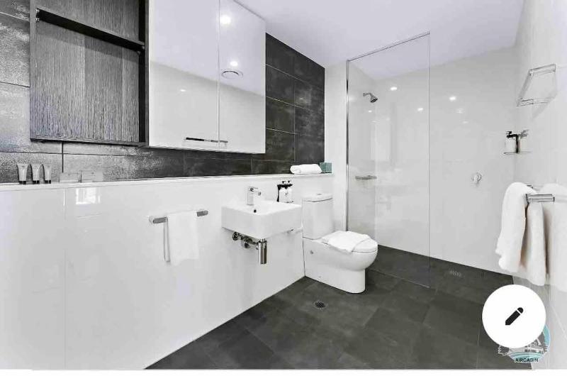 lovely 2 beds service apt in heart of chatswood41 - image 6