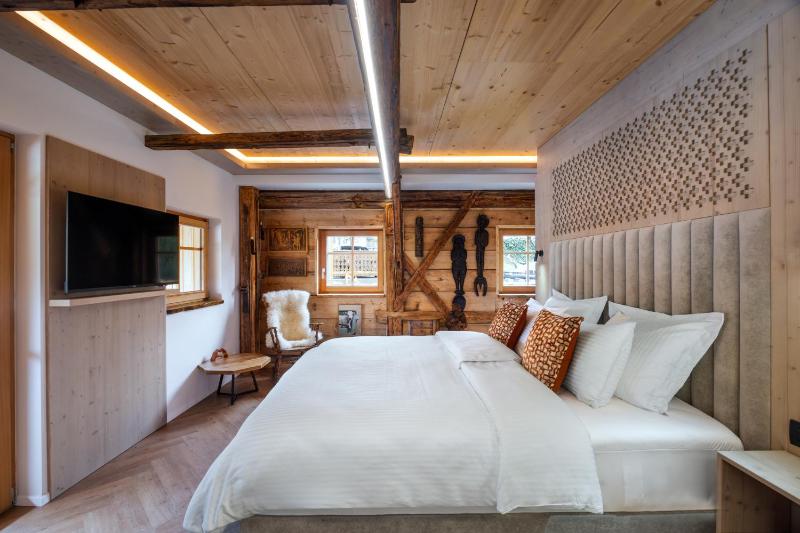 Hotel Julian Alps - image 1
