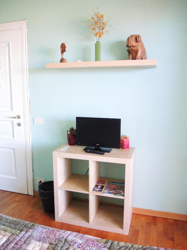 Double Room with Private Internal Bathroom image 4