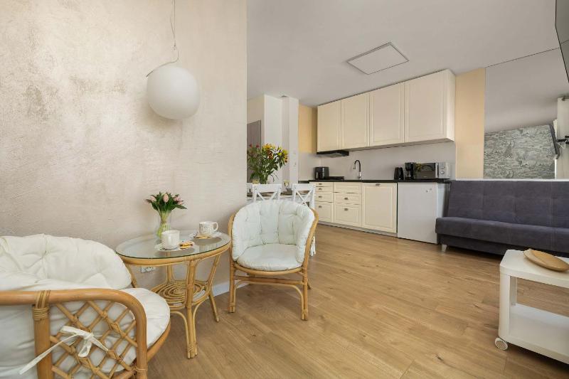 Wyjątkowe Studio z Balkonem 350 m od Plaży by Noclegi Renters - image 25