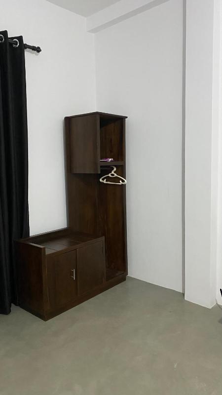 Owen Villa - image 2