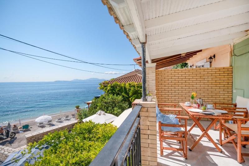 Kaminaki Beachfront Apartments - image 39