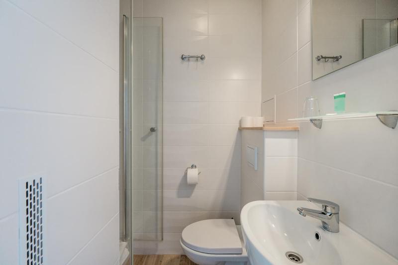 Single Room image 1