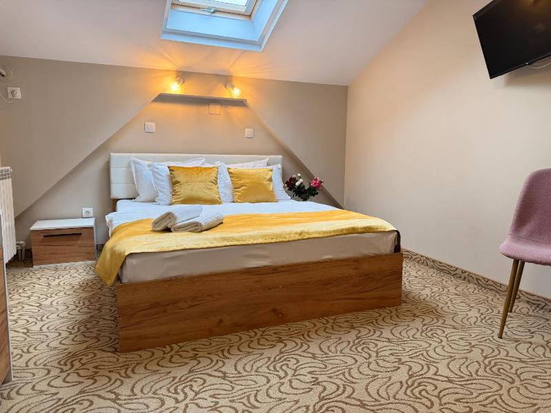 Budget Double Room image 1