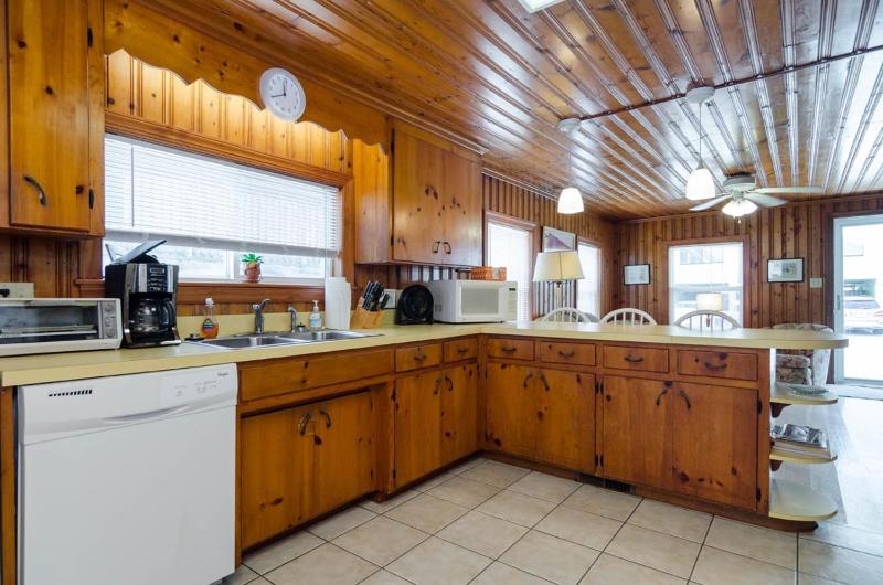 Henson Lower by Bryant Real Estate - image 25