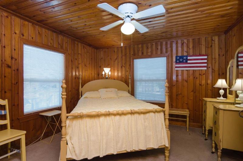 Henson Lower by Bryant Real Estate - image 24