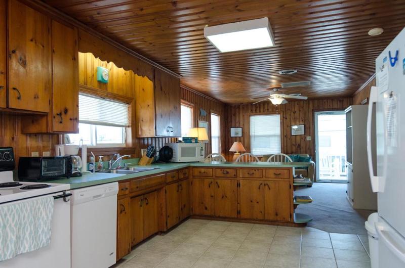 Henson Upper by Bryant Real Estate - image 4