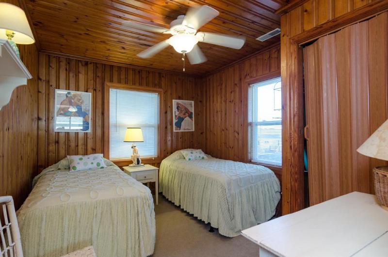 Henson Upper by Bryant Real Estate - image 38
