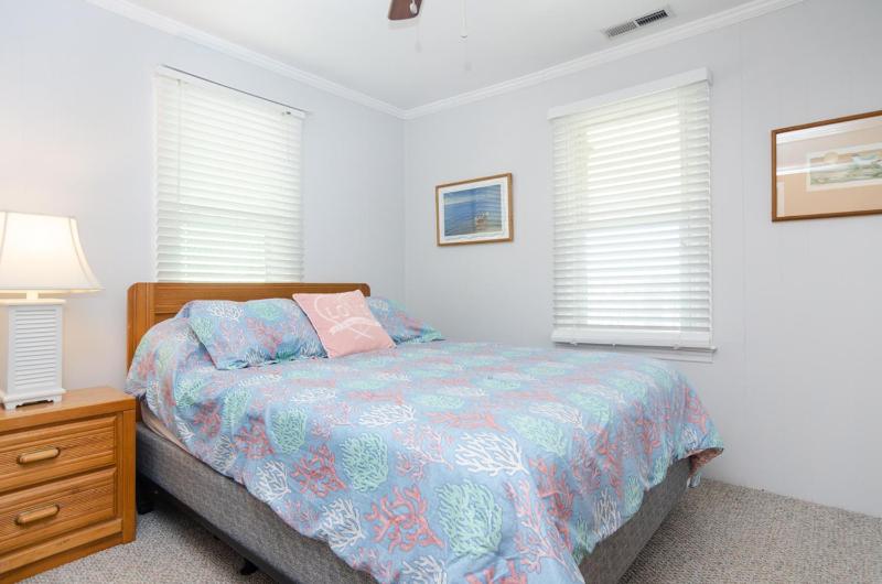 CBs Bella Vista by Bryant Real Estate - image 4