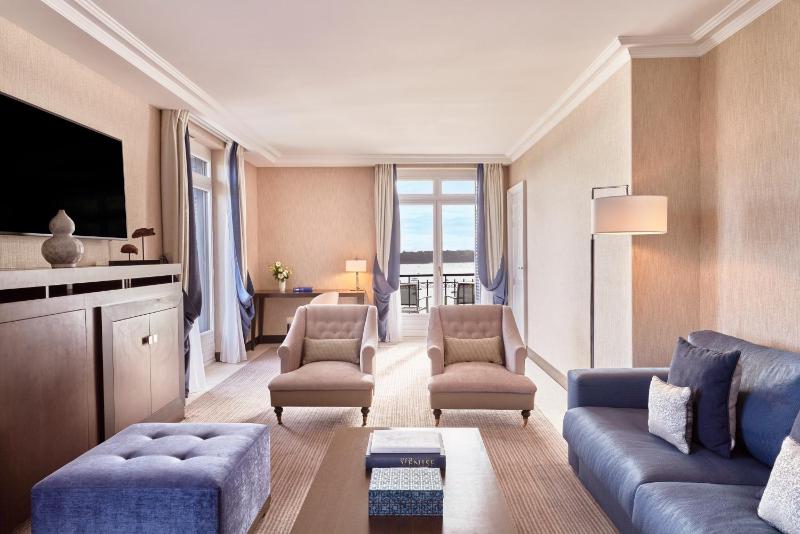 Suite Prestige with Sea View image 1