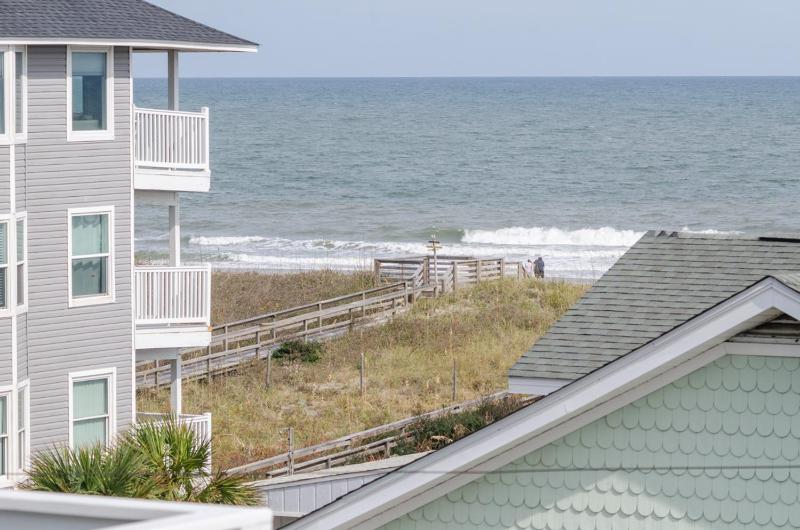 Namastay at Terrace by Bryant Real Estate - image 30