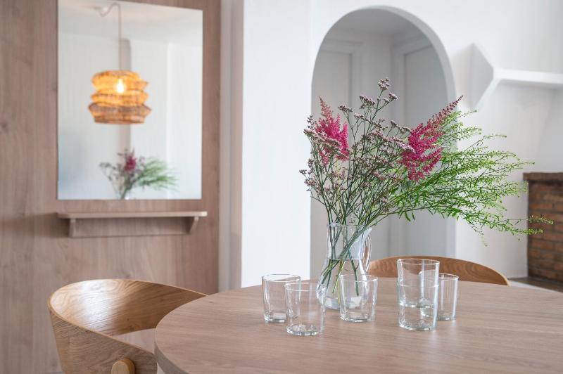  Two-Bedroom Apartment with Sea View (4 Adults + 1 Child) image 3