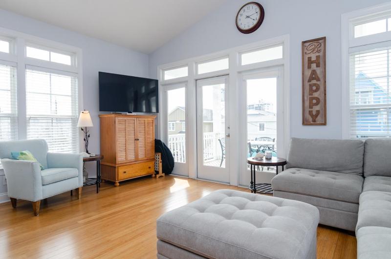 E-Sea Living by Bryant Real Estate - image 15